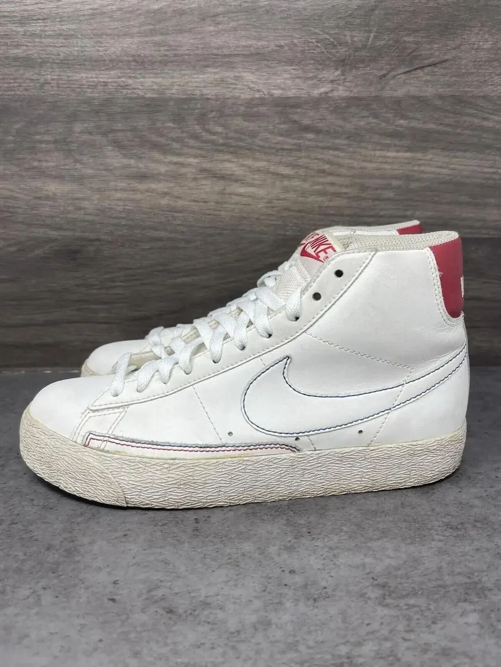 Nike Blazer Mid Sneakers Womens Size 8 White Red Athletic Trainer